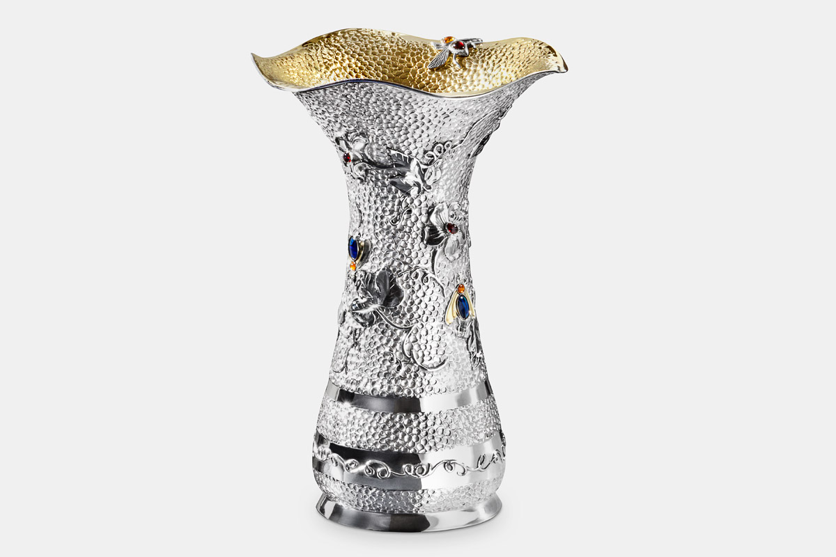 Photo of sculpture artist Michal Galmer's sterling silver and 24K gold 'Large Bee Vase'. Photography by [ZeO] Productions.